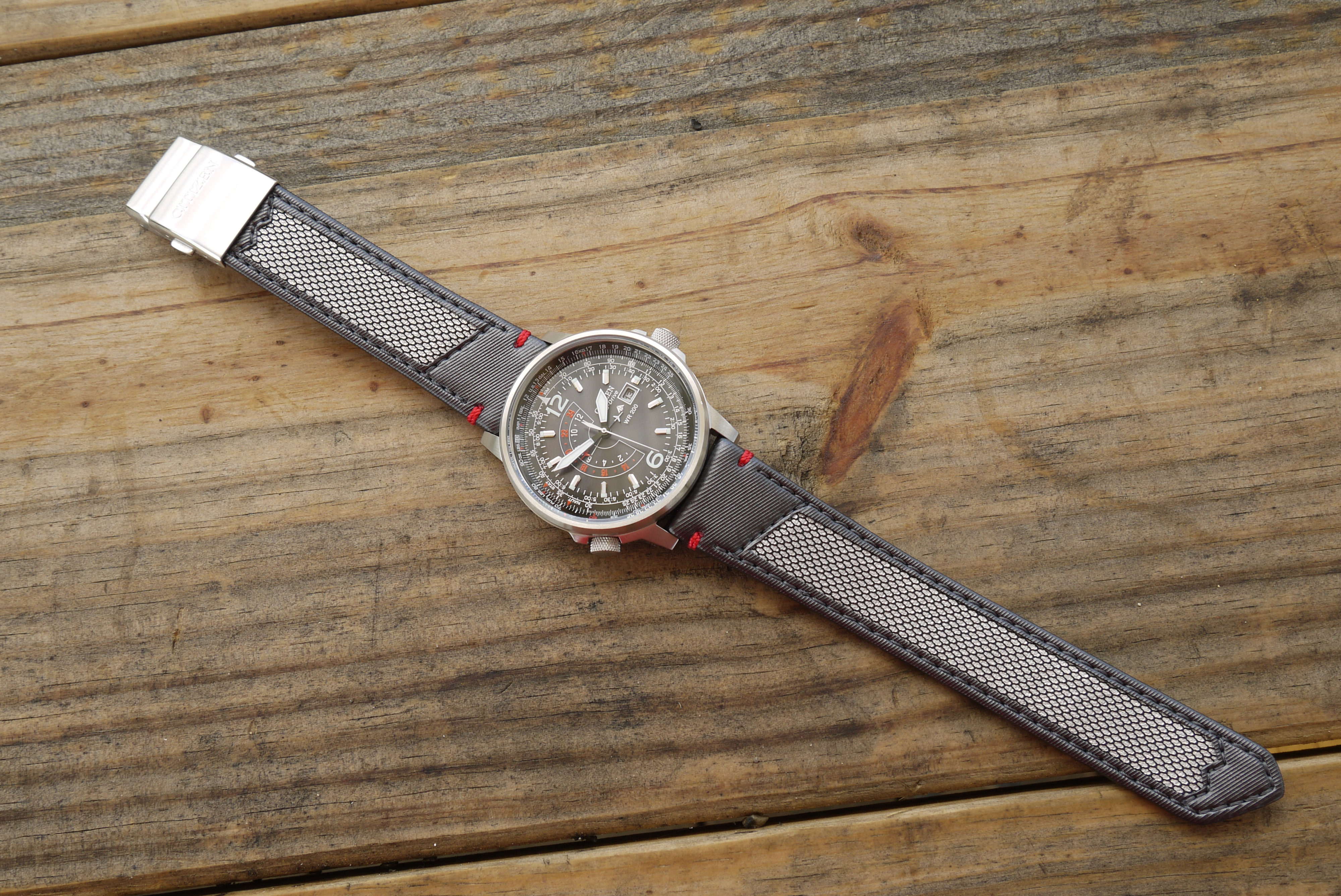 7 Reasons To Choose A Citizen Promaster Nighthawk Over Other Watches